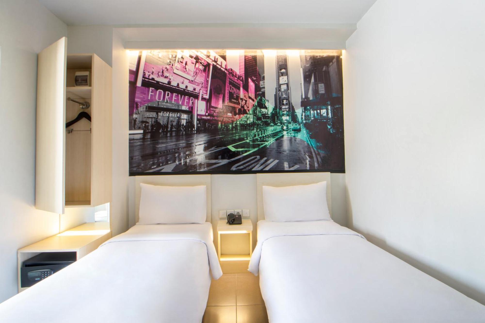 Cleo Hotel Jemursari Surabaia Exterior foto